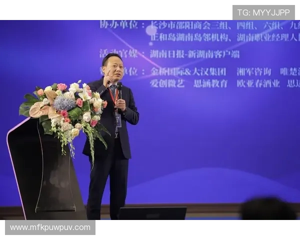 与张娜深入对话探讨她的英雄联盟职业生涯与心路历程