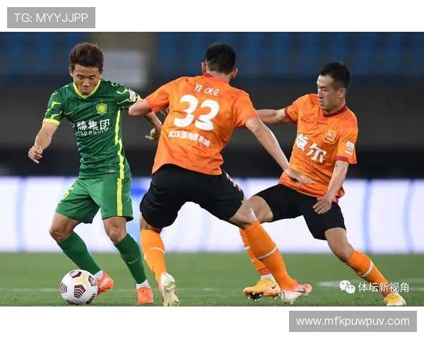 武汉排球队在全国锦标赛中以81分稳居积分榜首位