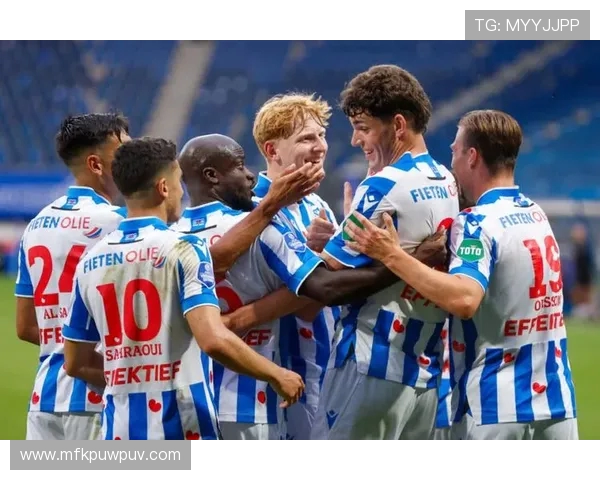 海伦芬主场迎战布雷达期待精彩对决与激烈竞争