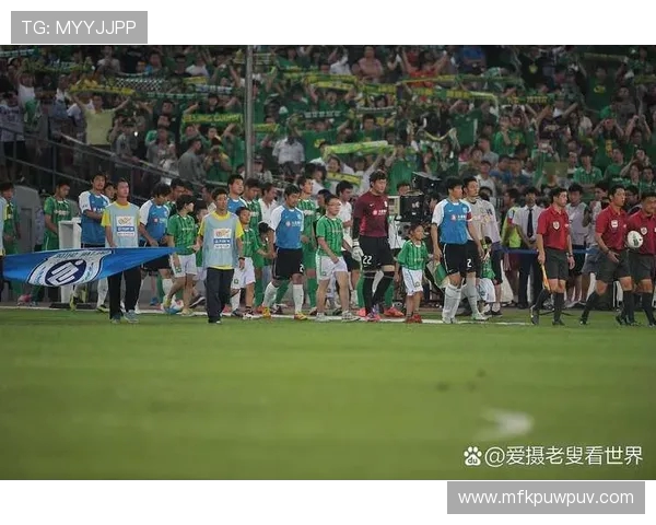 荷兰与澳大利亚精彩对决集锦回顾全场精彩瞬间与精彩进球分析