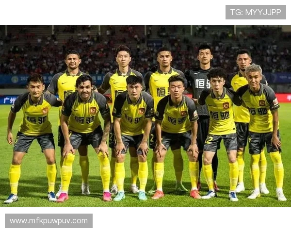 赛后分析：深圳足球队与武汉足球队在战术灵活性上的较量与启示