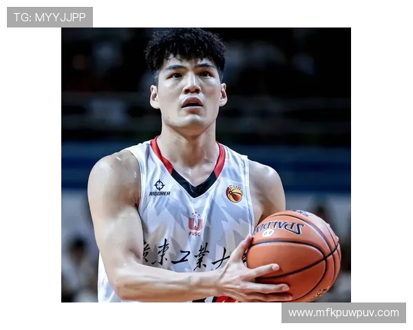 广州篮球队在大师赛中的比赛经验与表现分析探讨